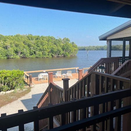 River Wilderness Waterfront Cabins Эверглейдс-Сити Экстерьер фото